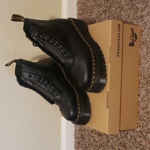 Dr Martens Sinclair boots